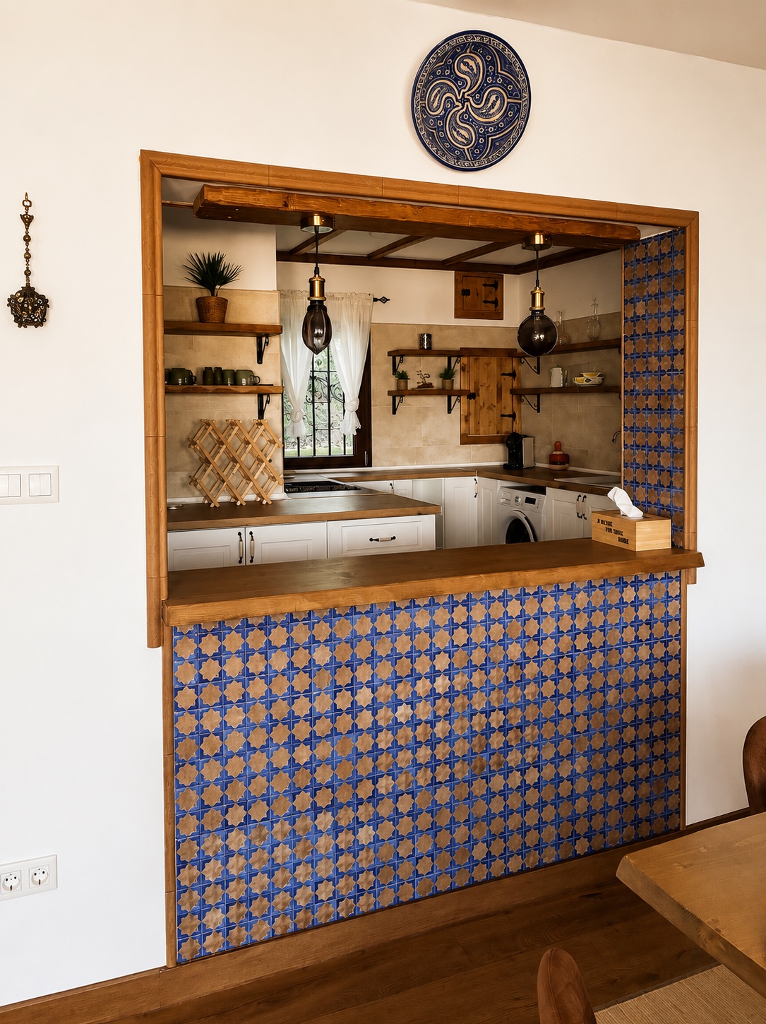 Villa Azahara: Kitchen · Andalusian tiles